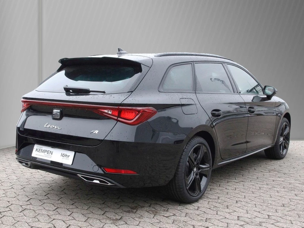 SEAT Leon Sportstourer eTSI UPE 46.330 FR Black Ed.