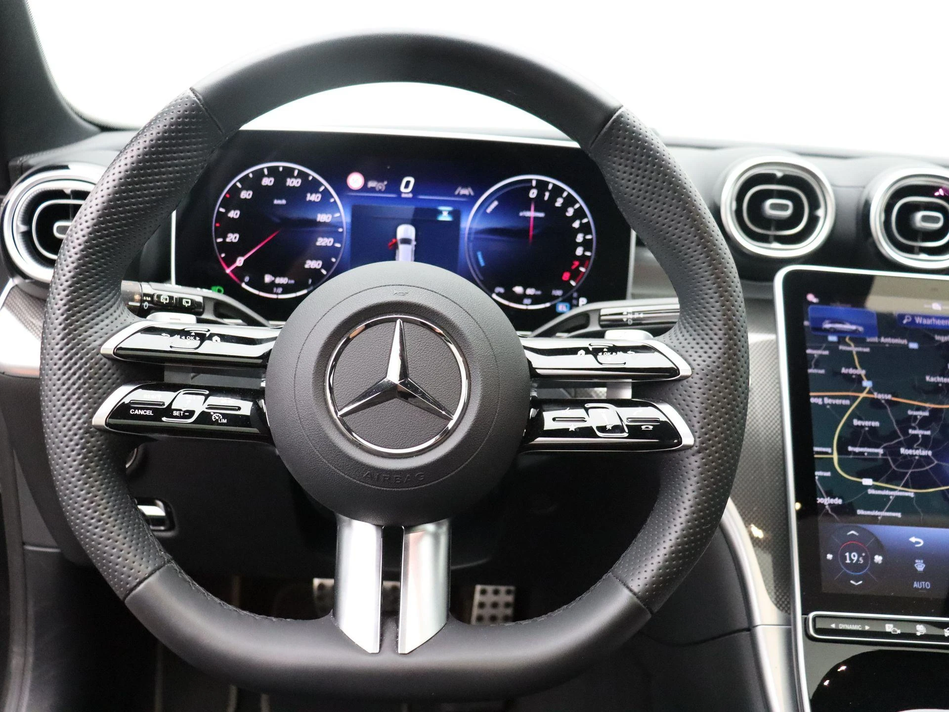 Mercedes-Benz-Classe C-image-14