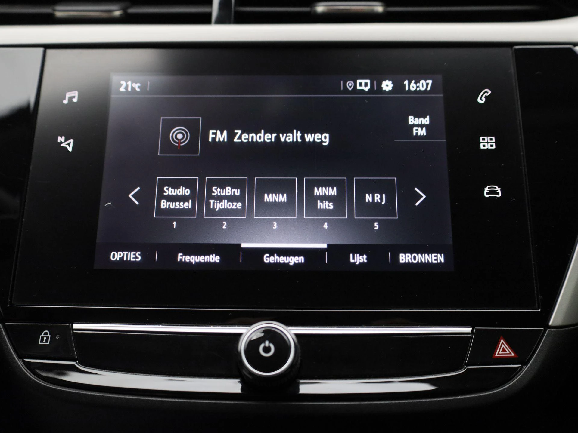 Opel-Corsa-image-13