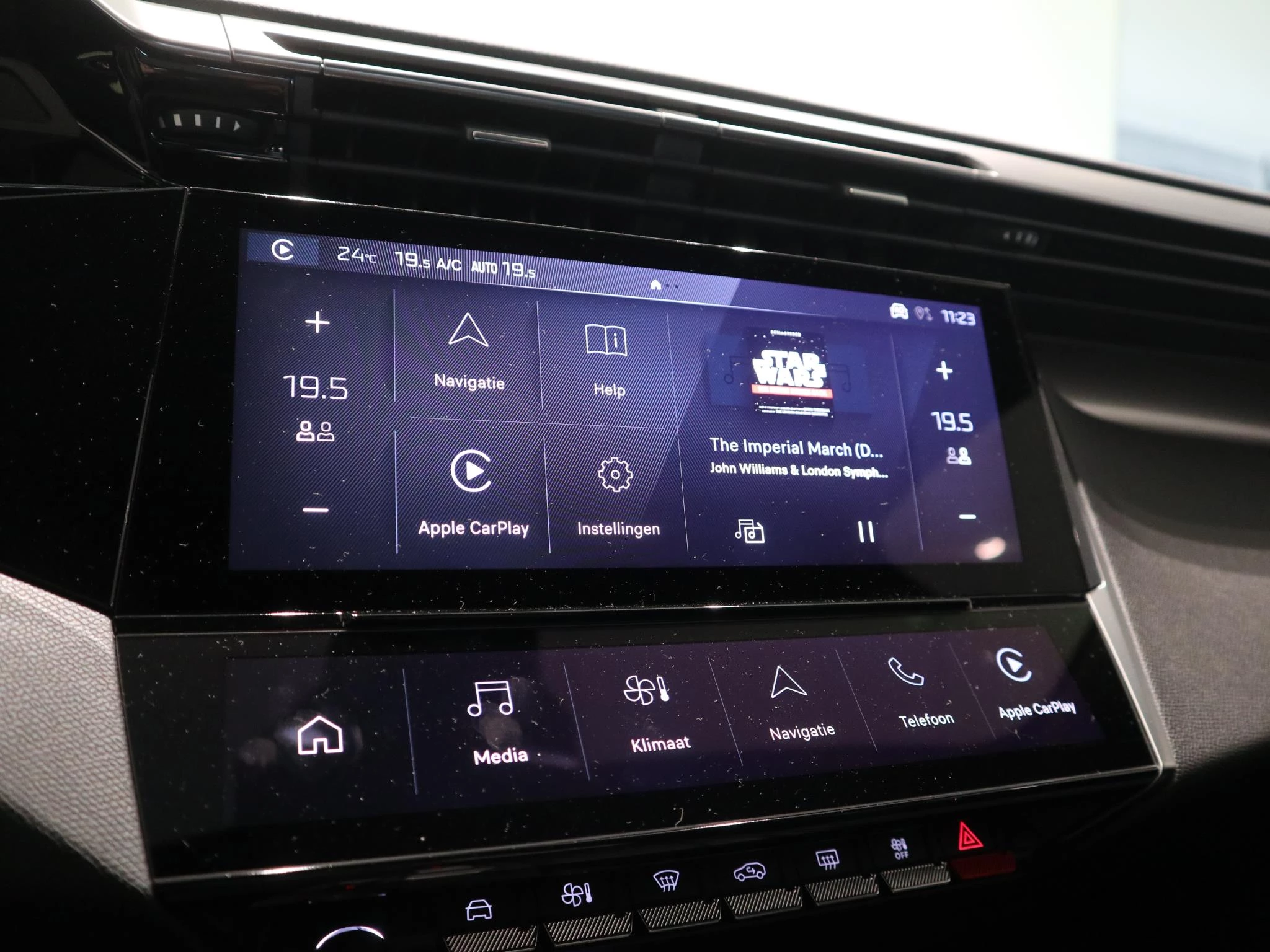 Peugeot-408-image-11