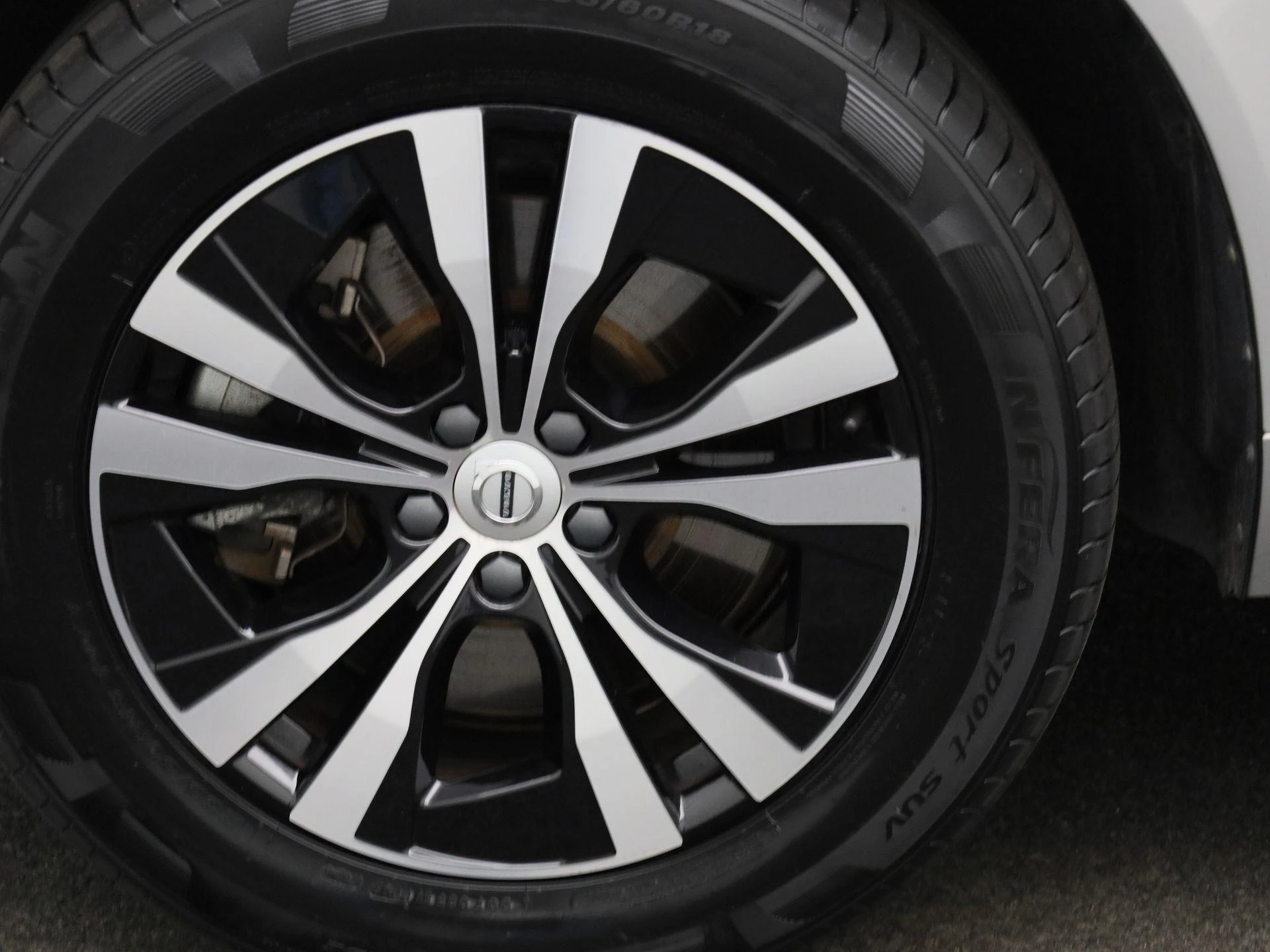Volvo-XC60-image-12