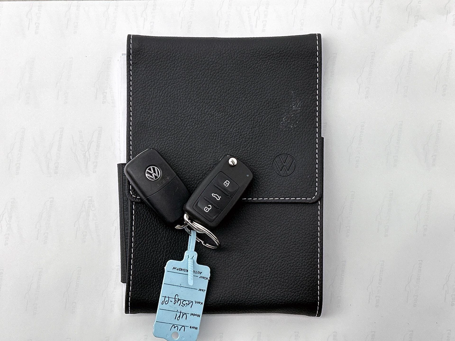 Volkswagen-up!-image-11