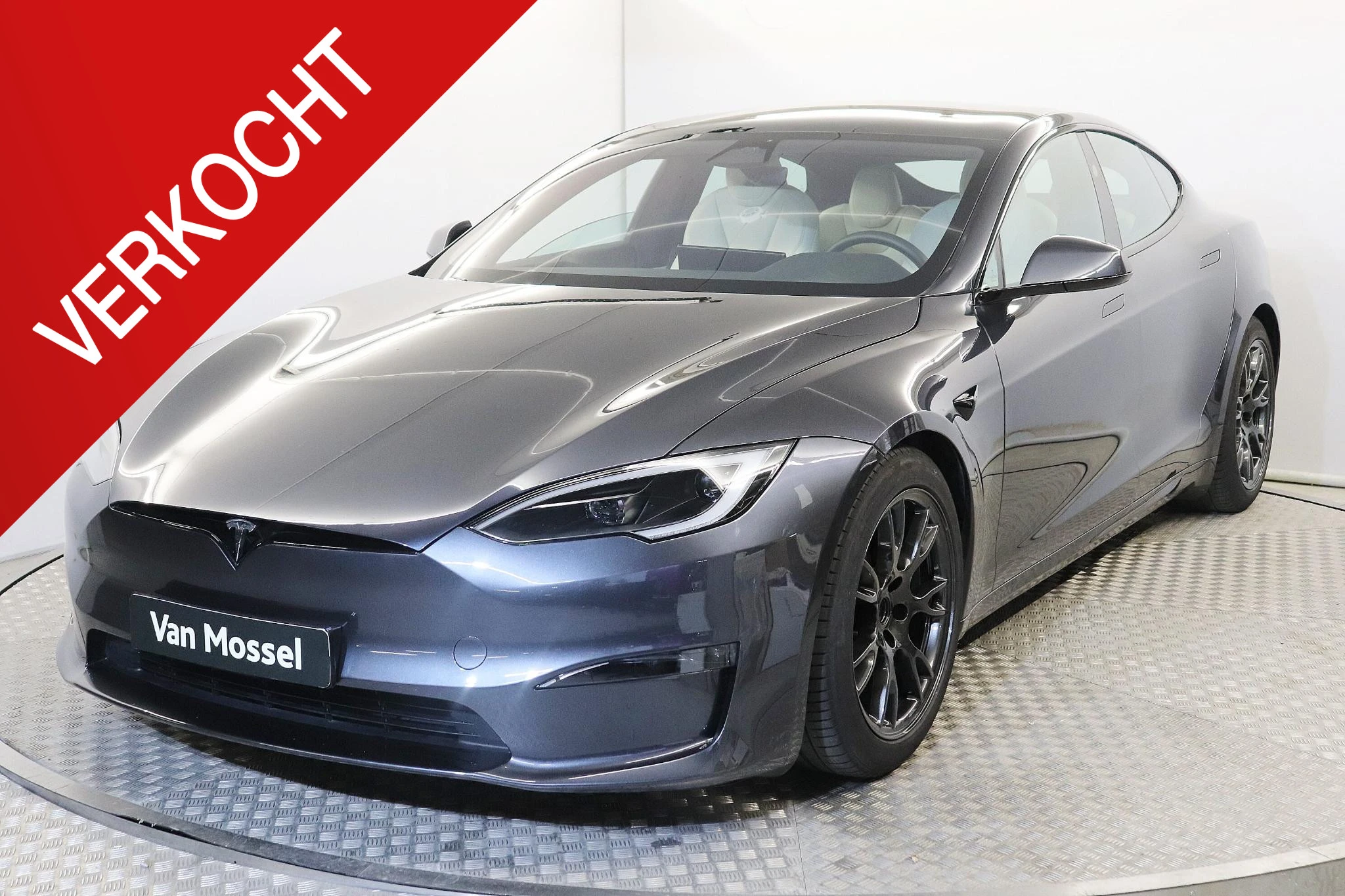 Tesla-Model S-image-0