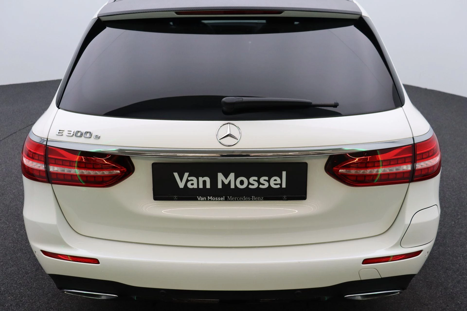Mercedes-Benz Classe E 300 e Estate AMG LINE + LEDER + PANO DAK + BURMESTER + SURROUND VIEW +