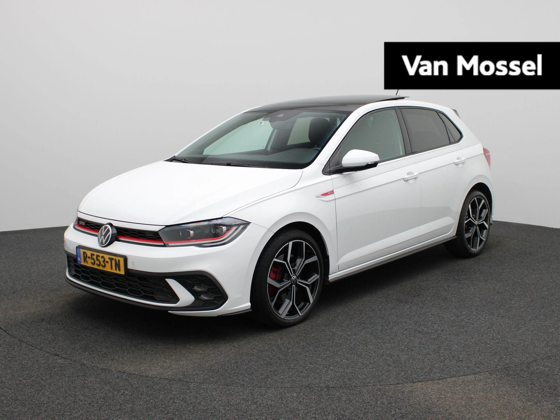 Volkswagen-Polo-image-0