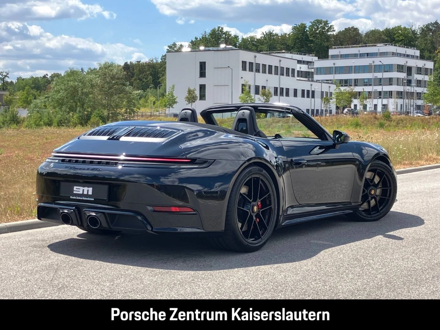 Porsche-911-image-15
