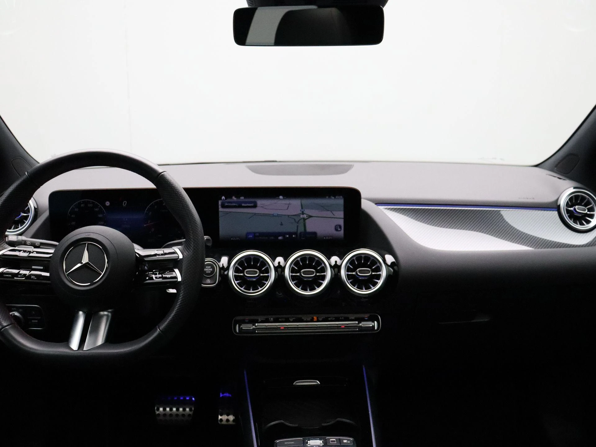 Mercedes-Benz-B-Klasse-image-25