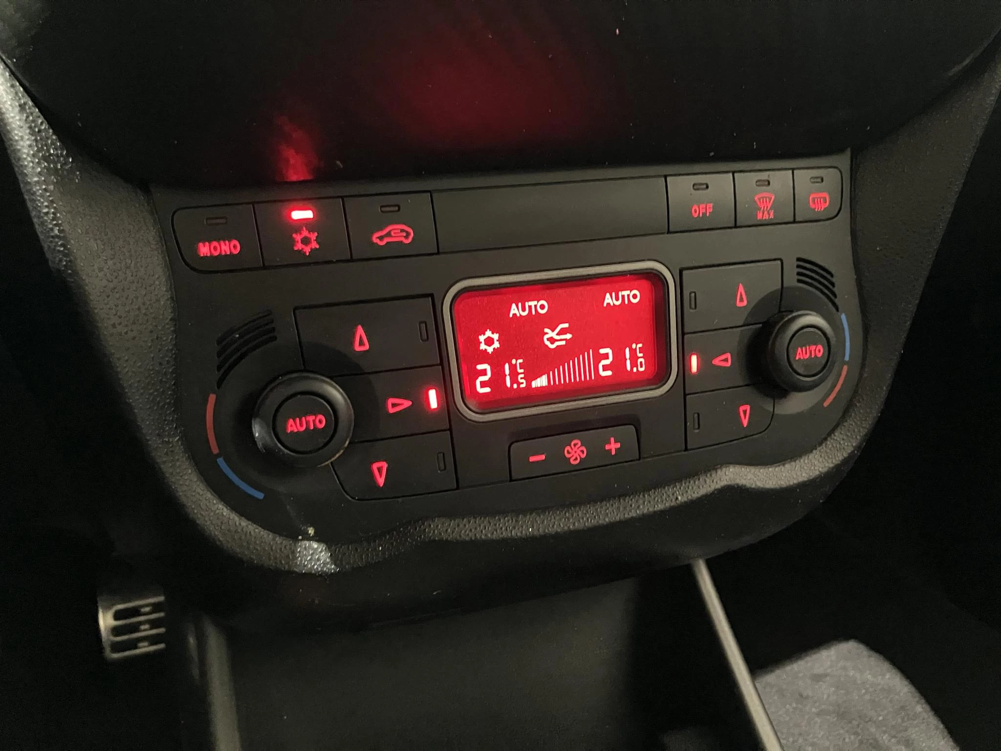 Alfa Romeo-MiTo-image-26