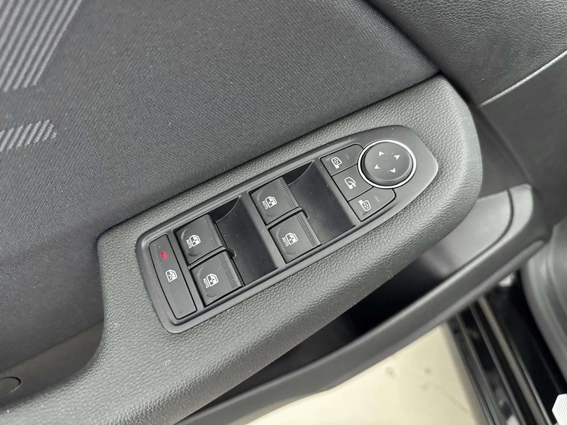 Renault-Clio-image-12