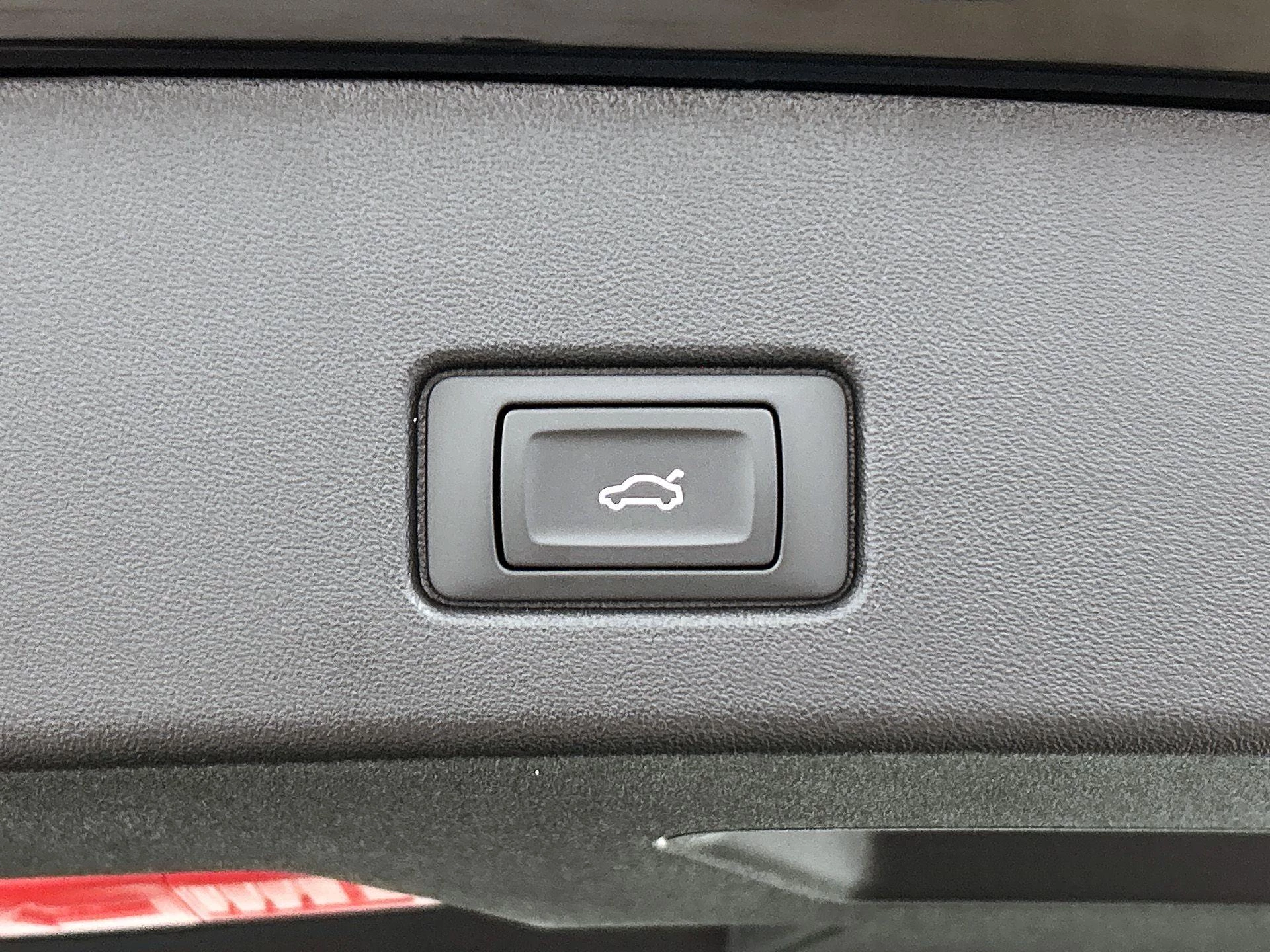 Audi-Q4 e-tron-image-19