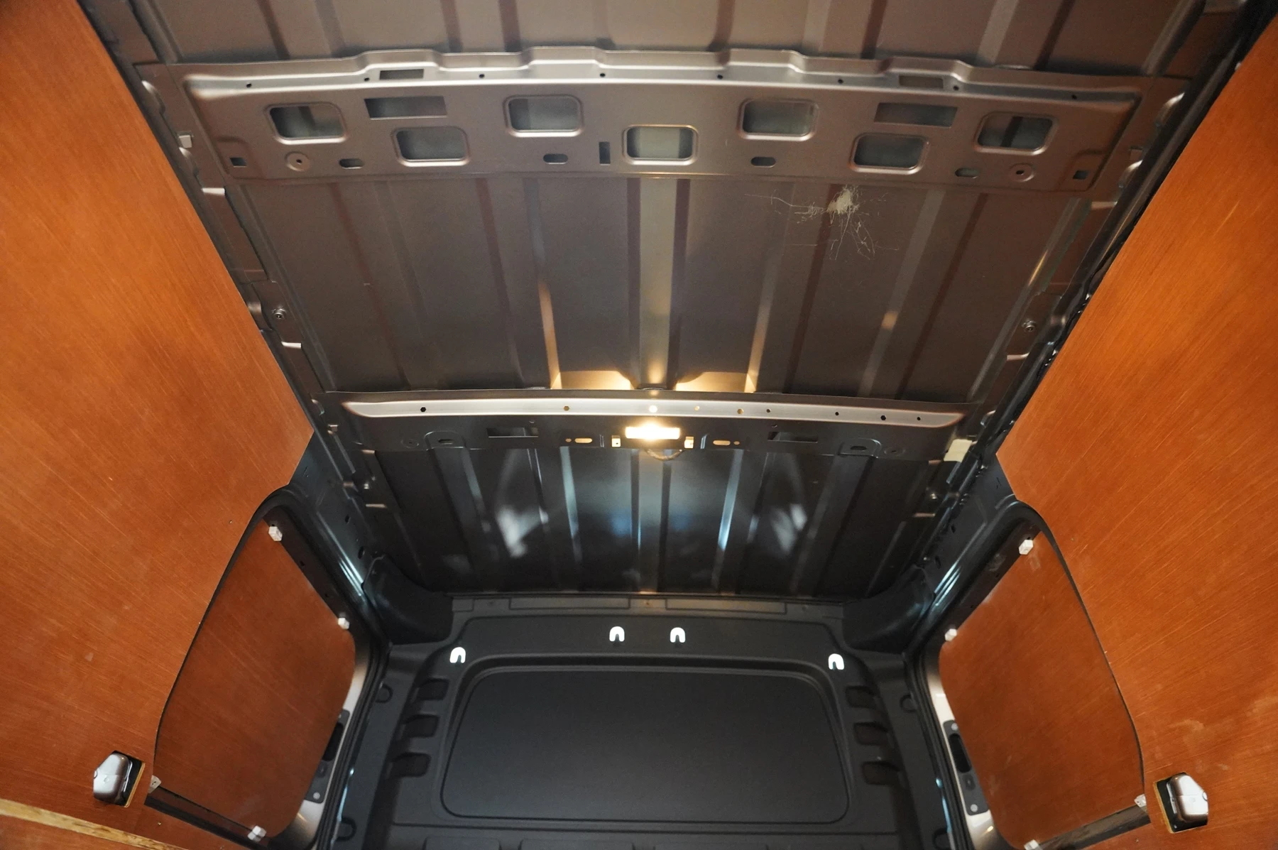 Volkswagen-Caddy-image-28