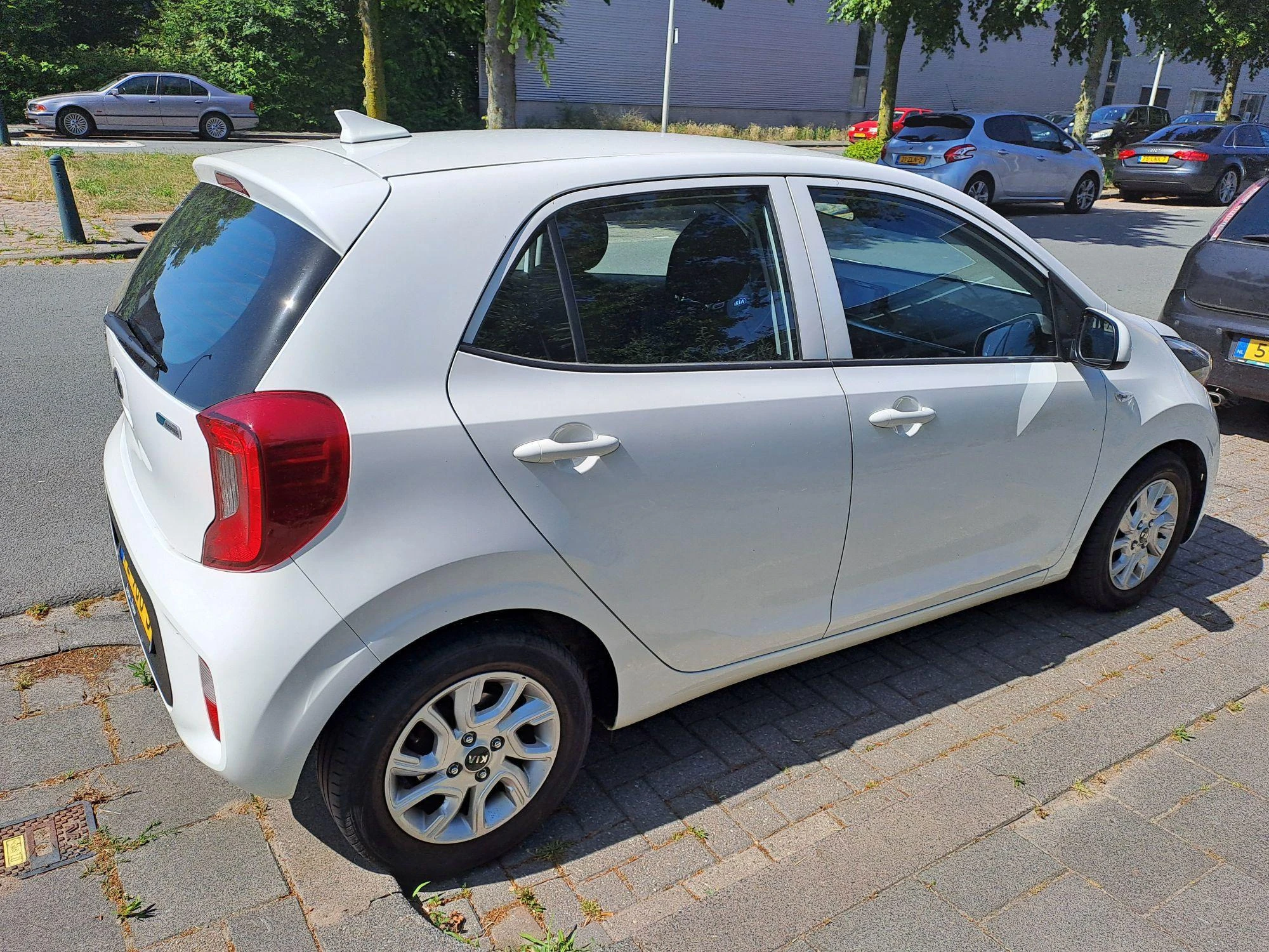 Kia-Picanto-image-8