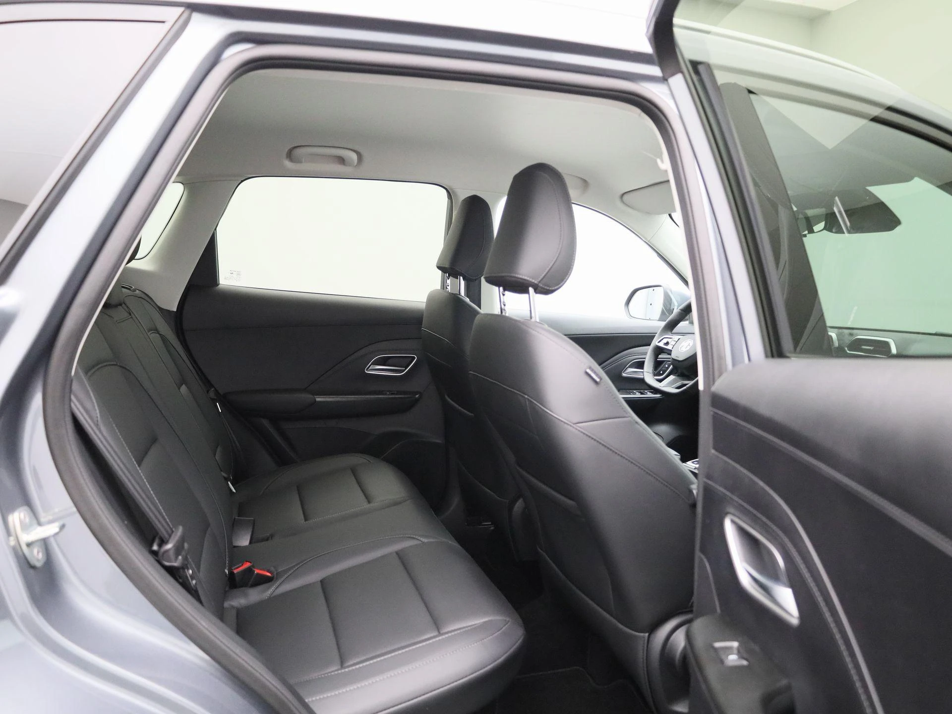 MG-ZS-image-33