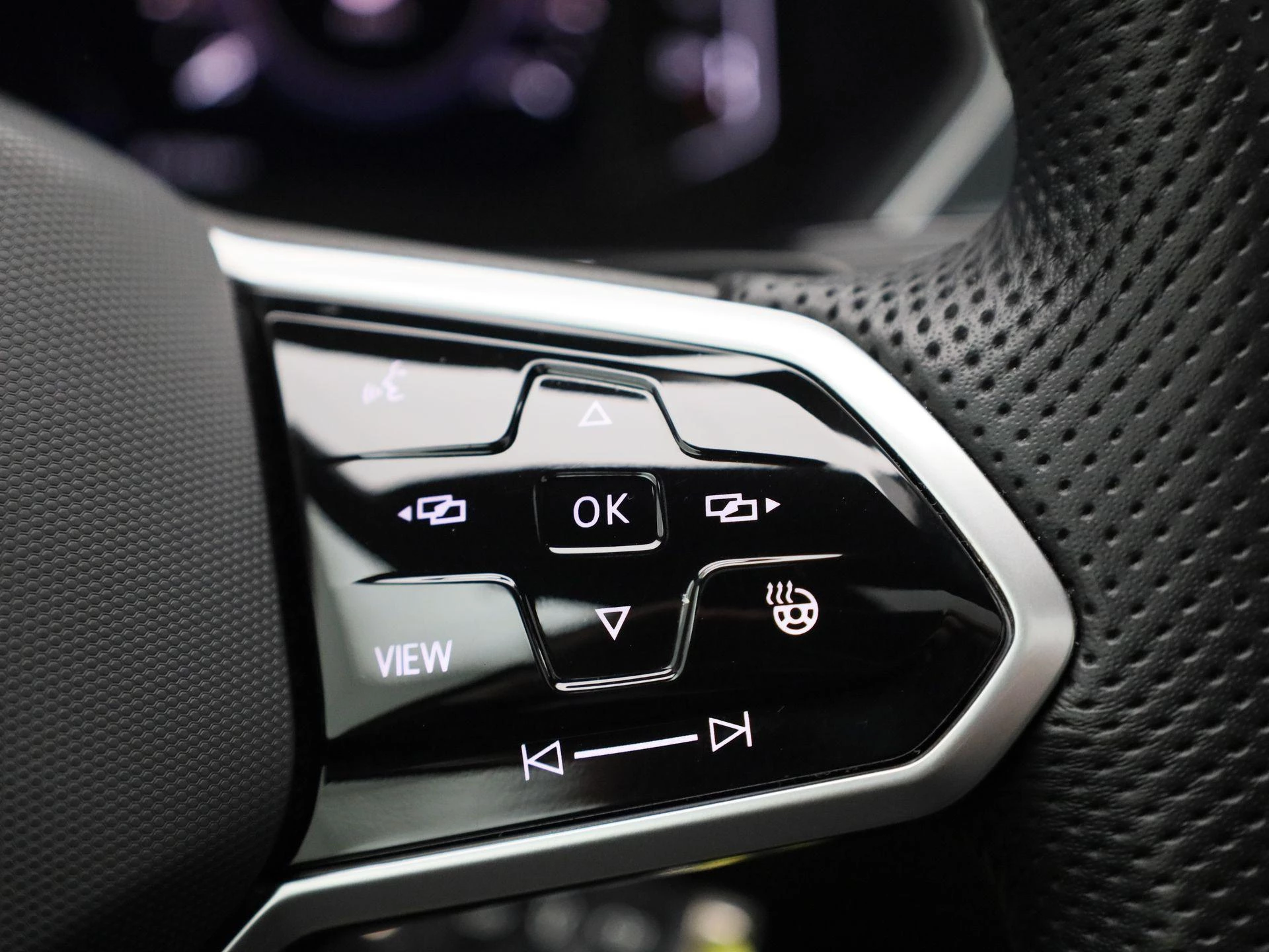 Volkswagen-Tiguan-image-25