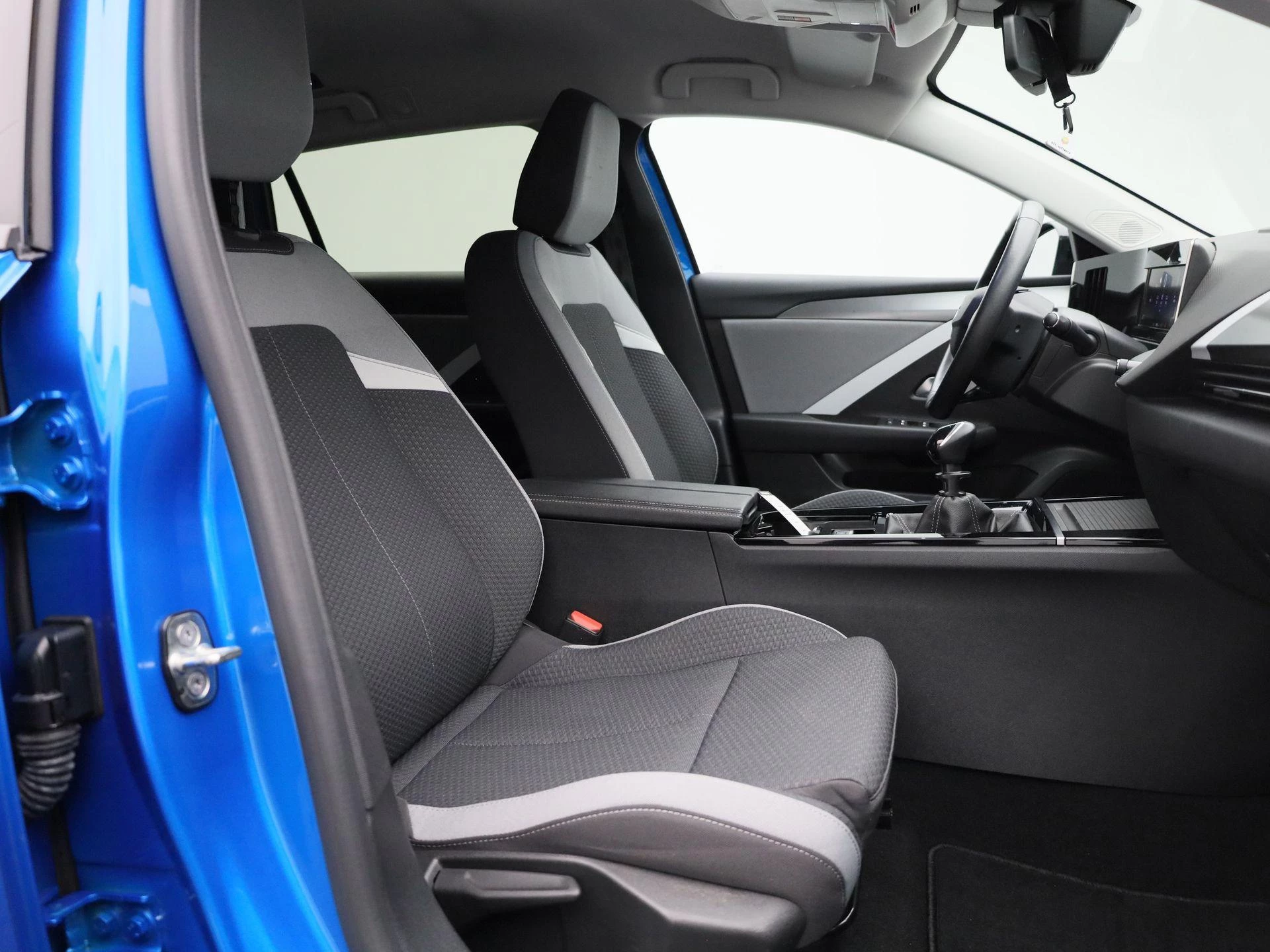 Opel-Astra-image-31