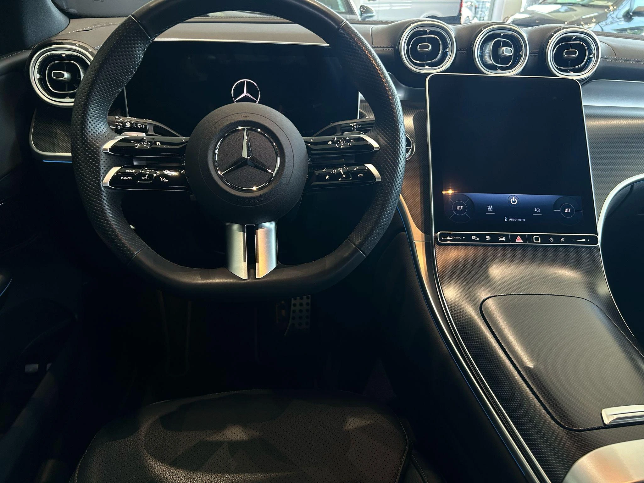 Mercedes-Benz-GLC-image-8