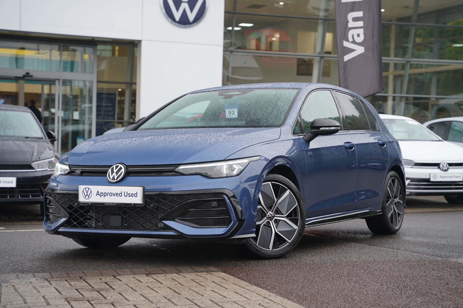 Volkswagen-Golf-image-30