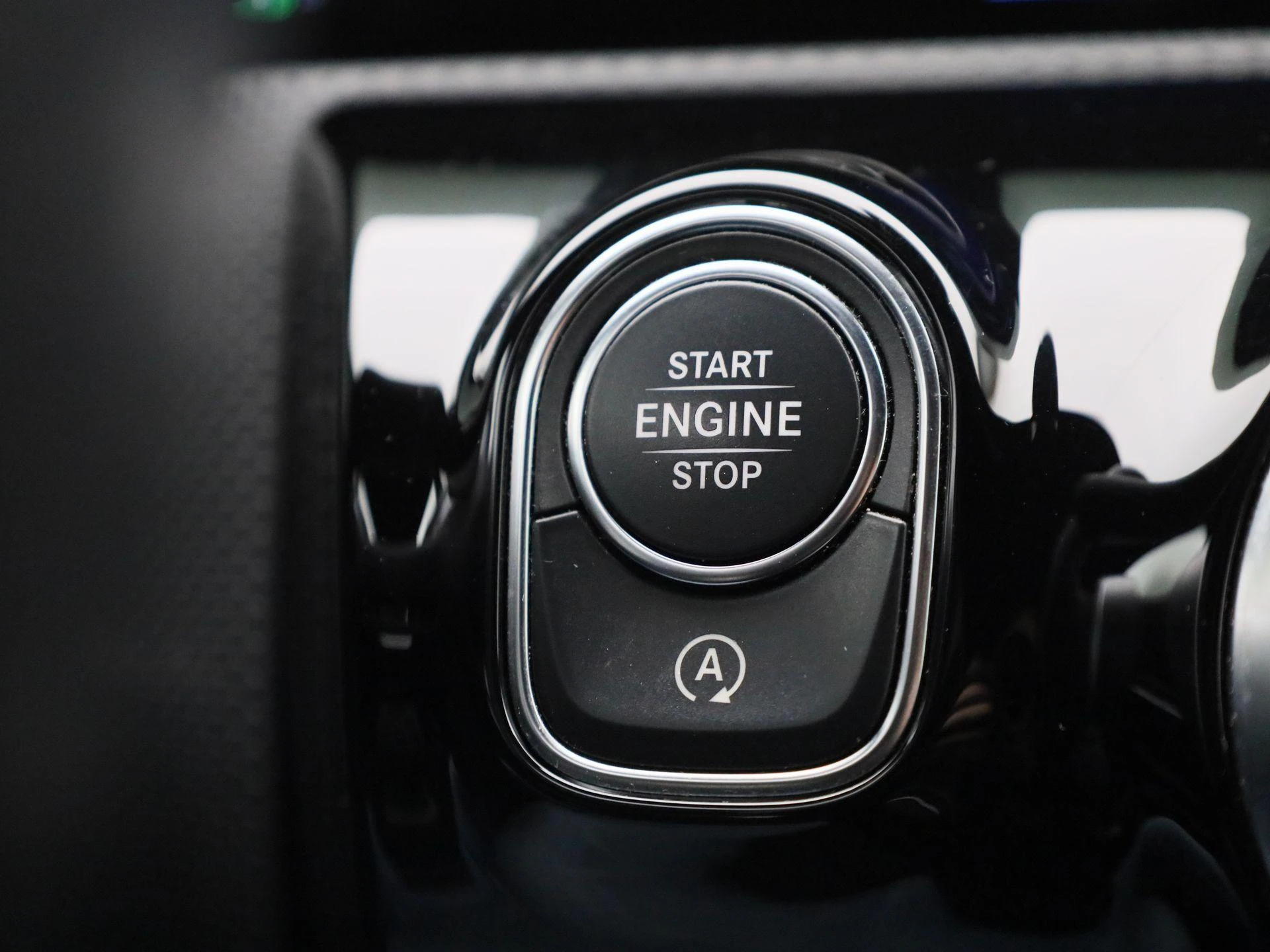 Mercedes-Benz-A-Klasse-image-30