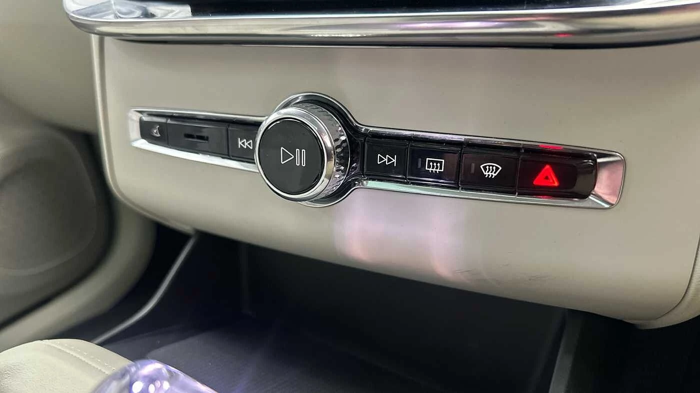 Volvo-XC90-image-70