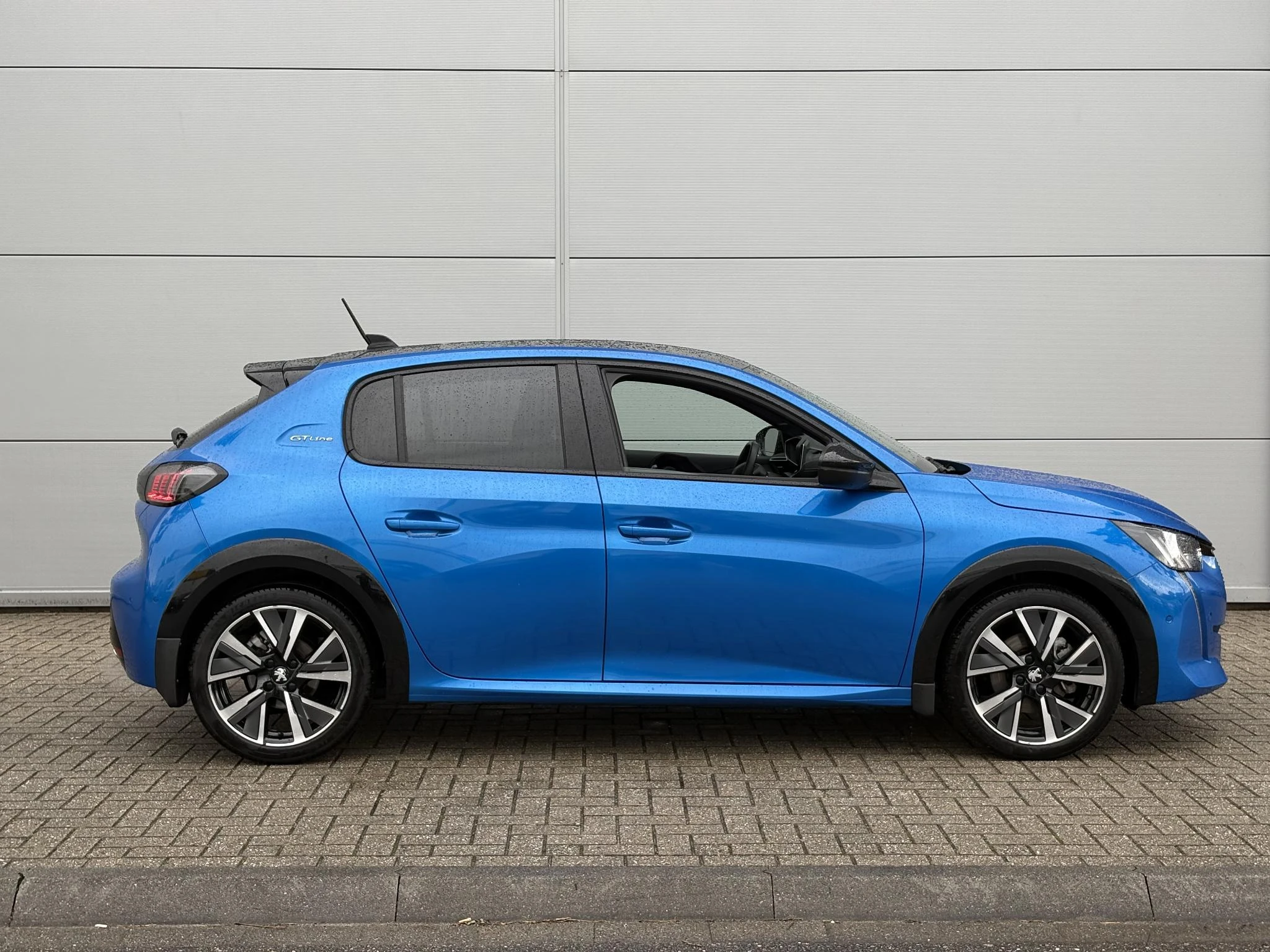 Peugeot-208-image-6