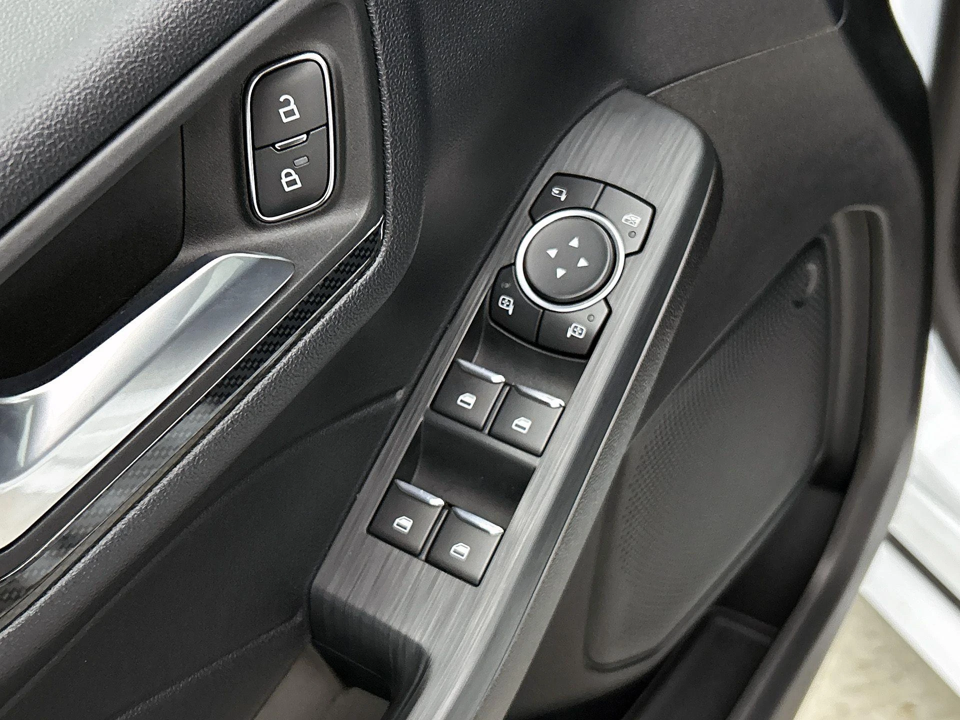 Ford-Kuga-image-31