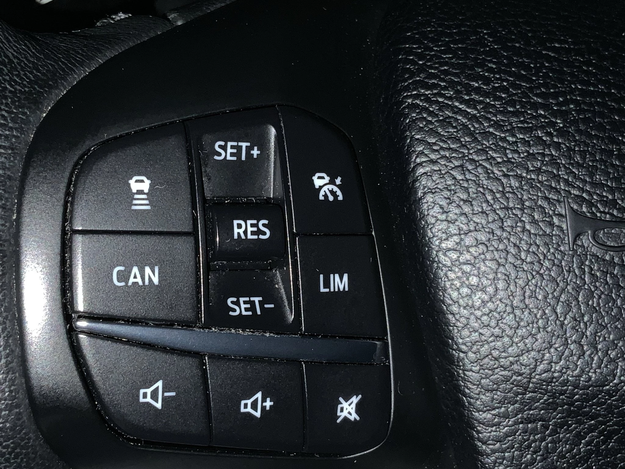 Ford-Tourneo Custom-image-13