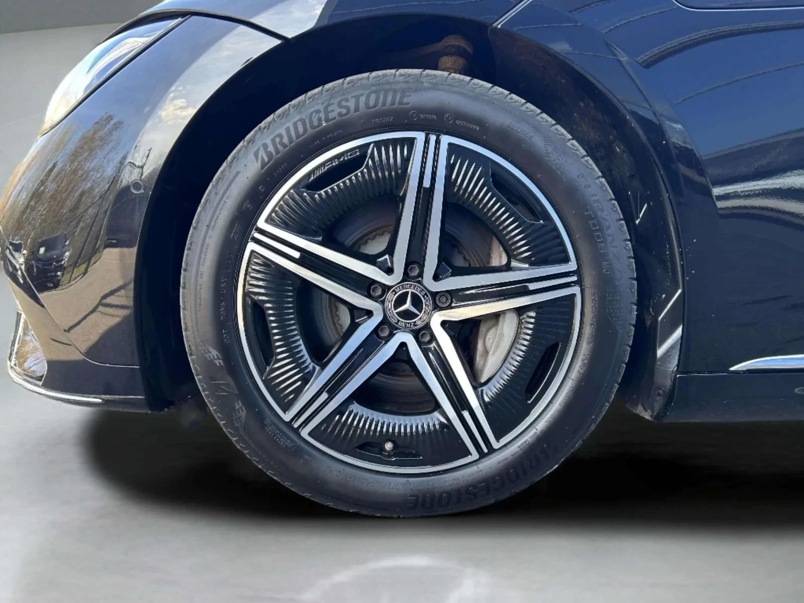 Mercedes-Benz-EQE-image-8
