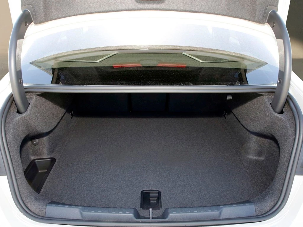Audi RS3 Lim UPE 90.165 Individual 280 Navi Matrix
