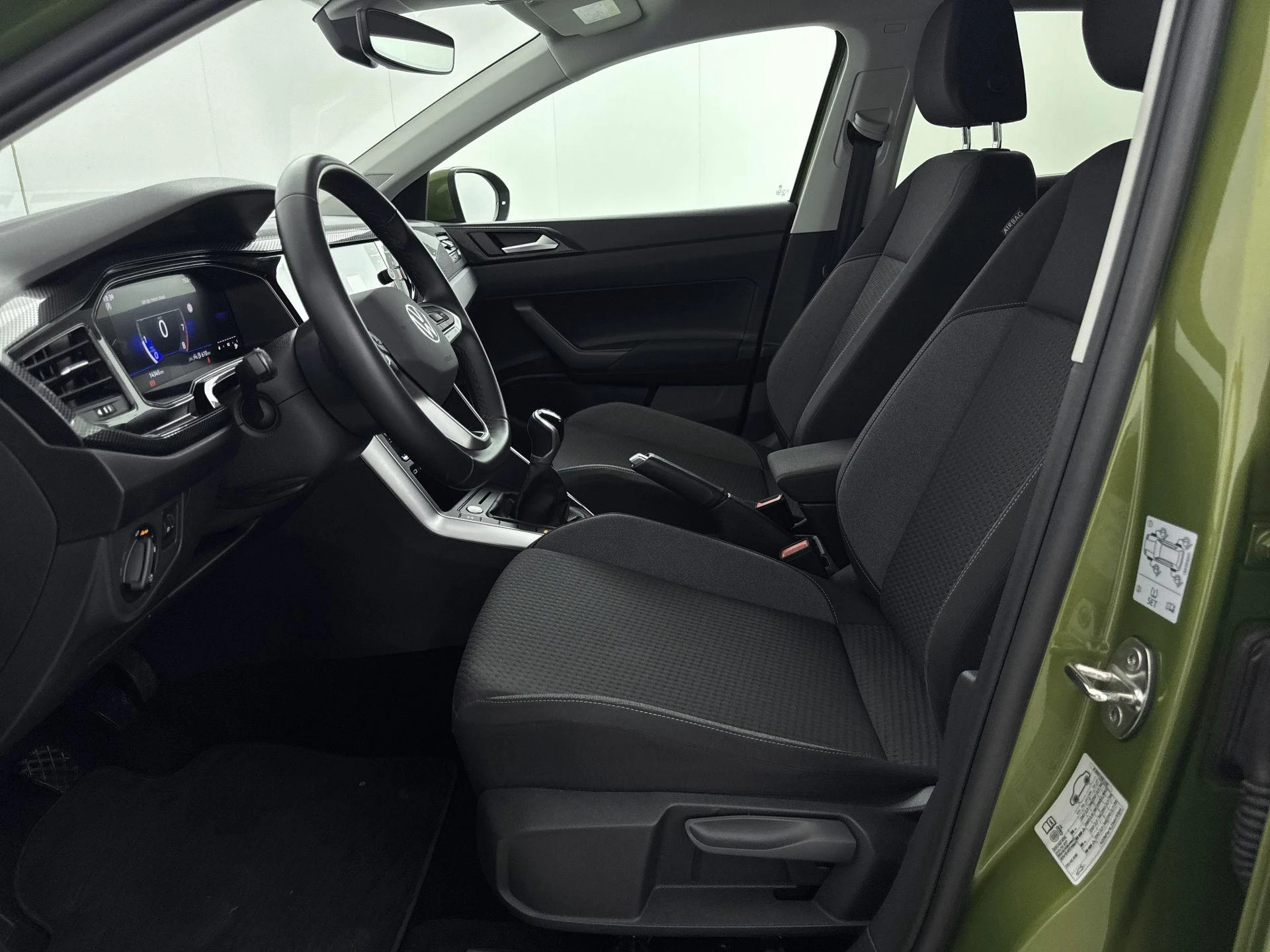 Volkswagen-Taigo-image-25