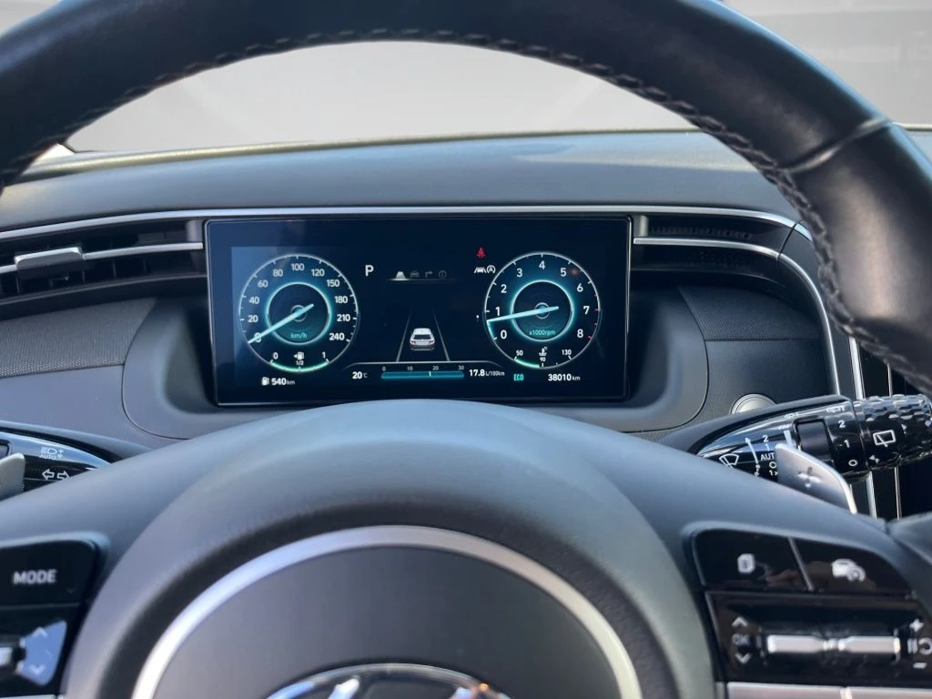 Mercedes-Benz-GLC 300 d-image-6