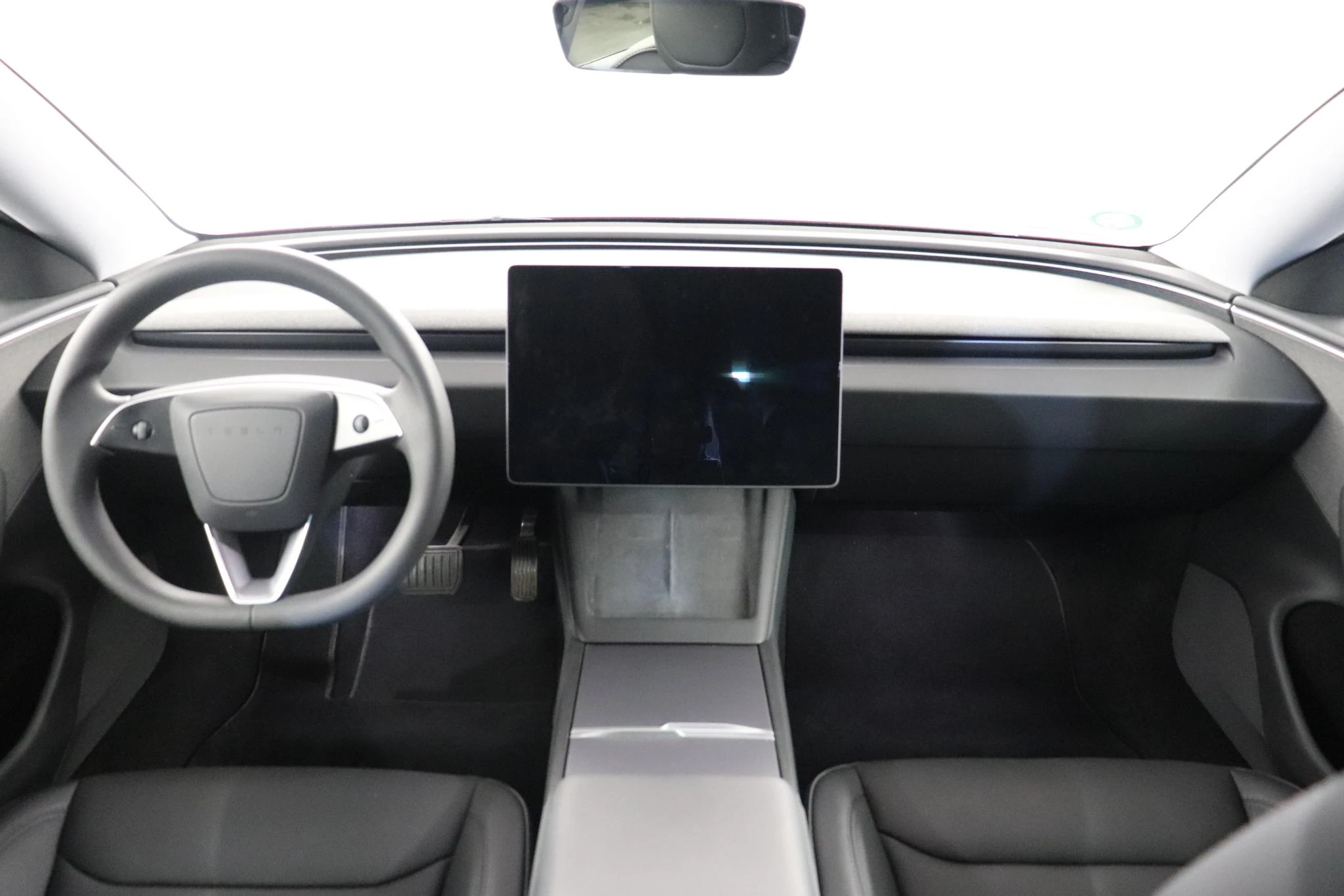 Tesla-Model 3-image-14