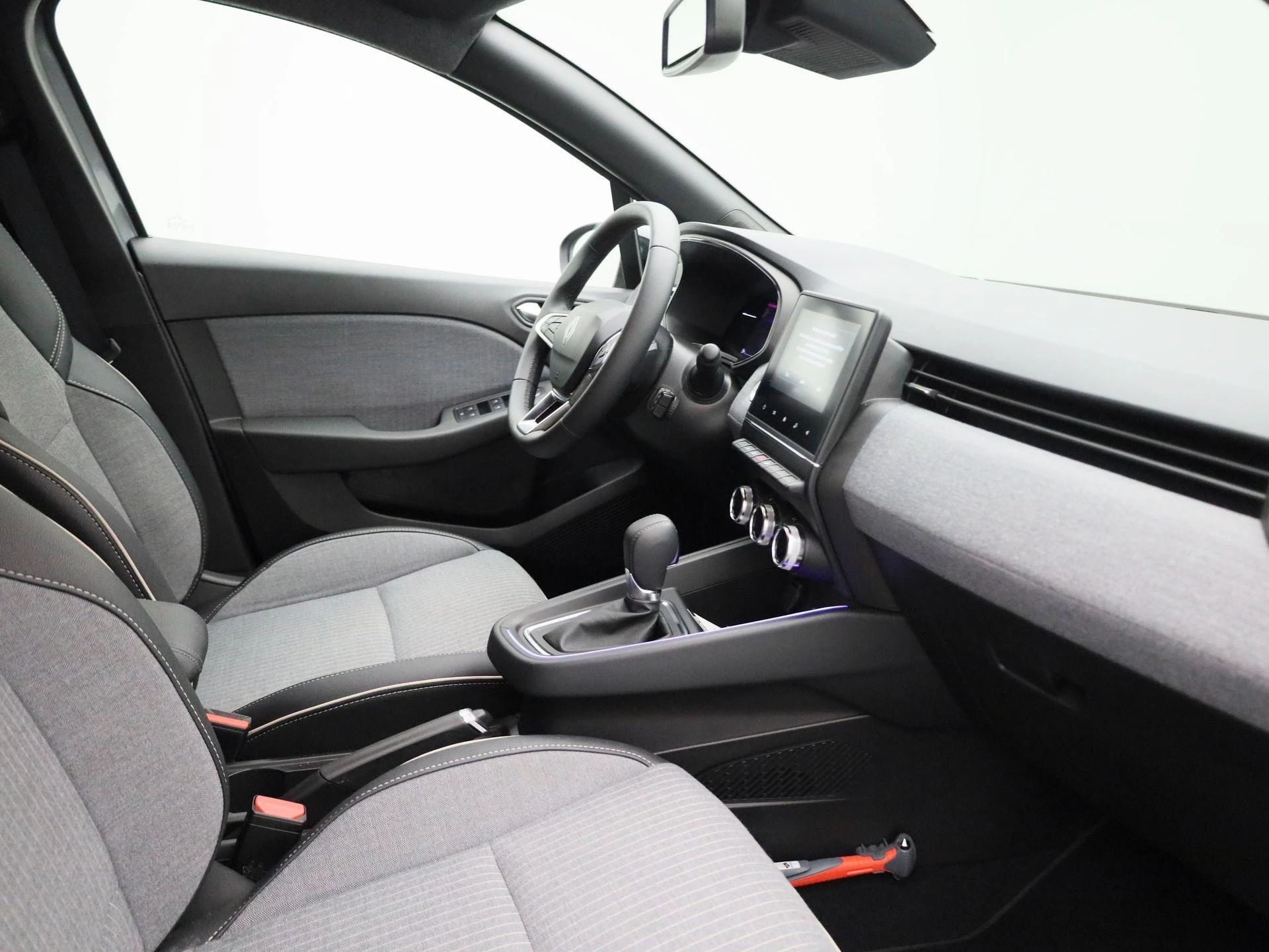 Renault-Clio-image-32