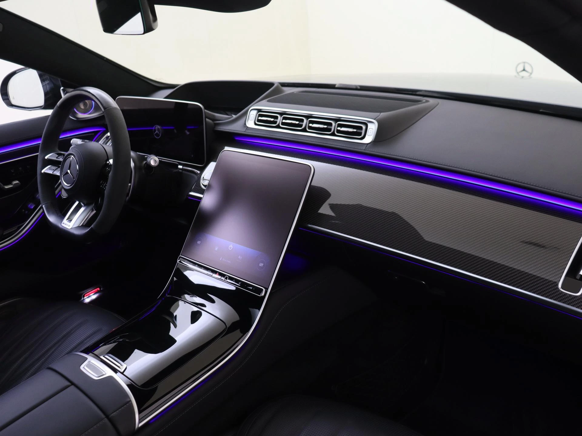 Mercedes-Benz-S-Klasse-image-3