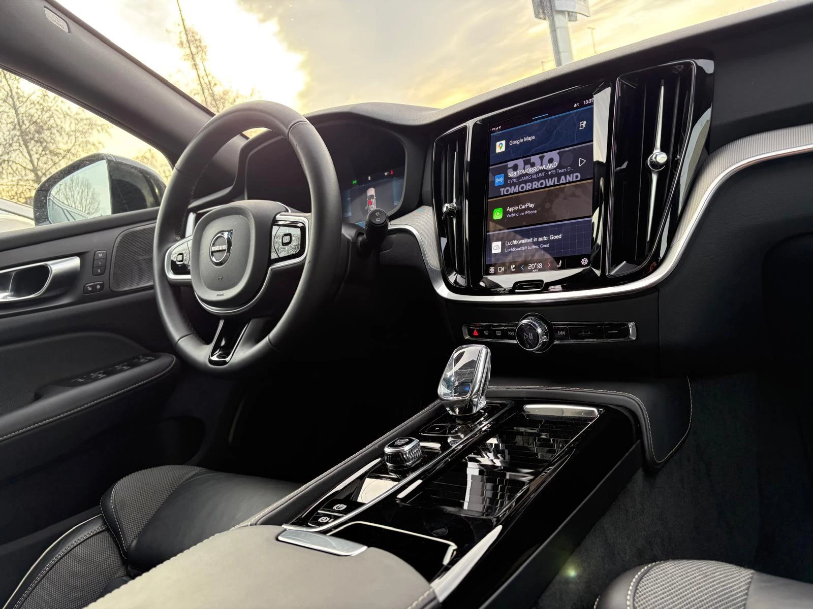 Volvo-V60-image-22