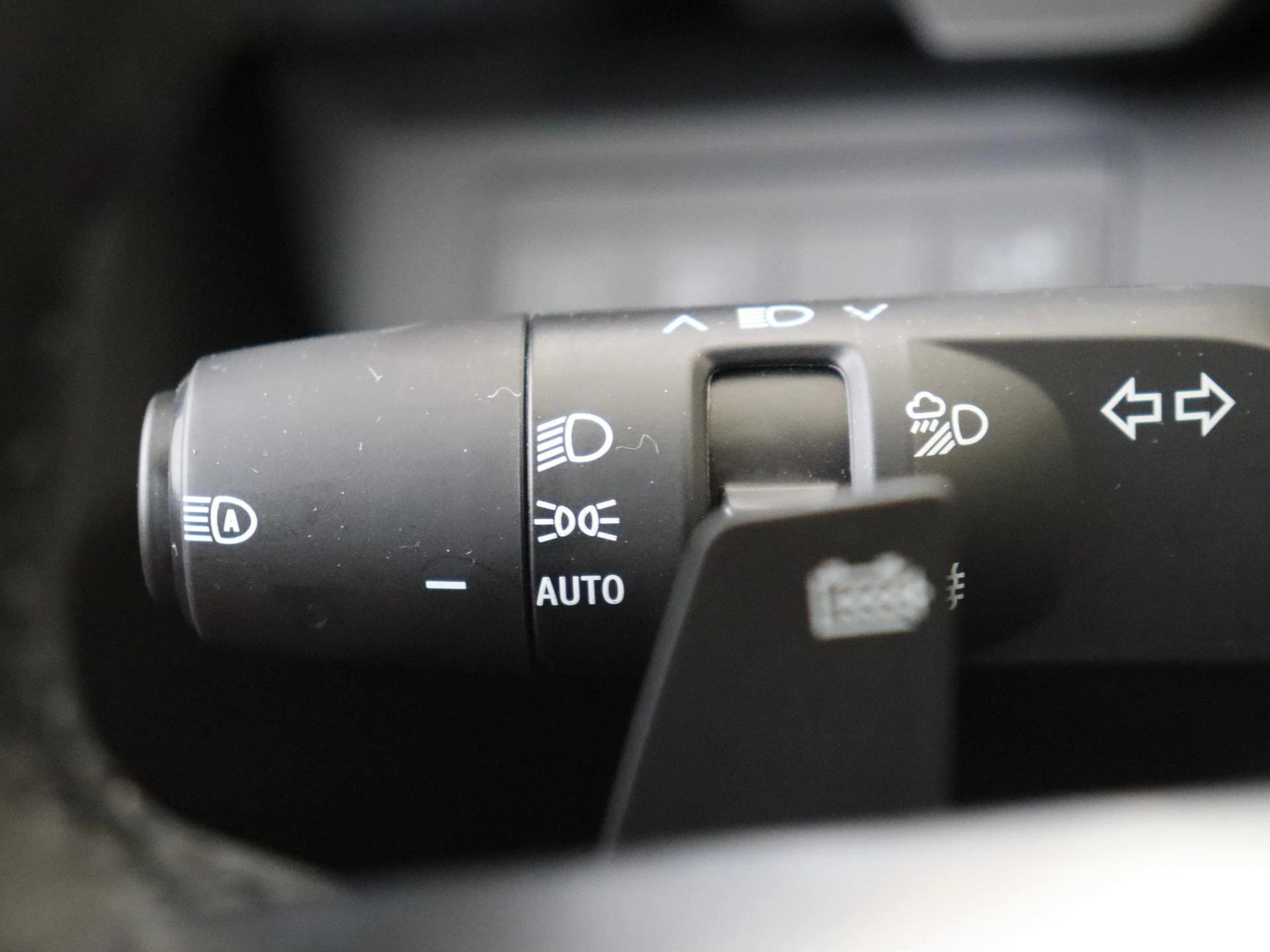 Renault-Megane E-Tech-image-19