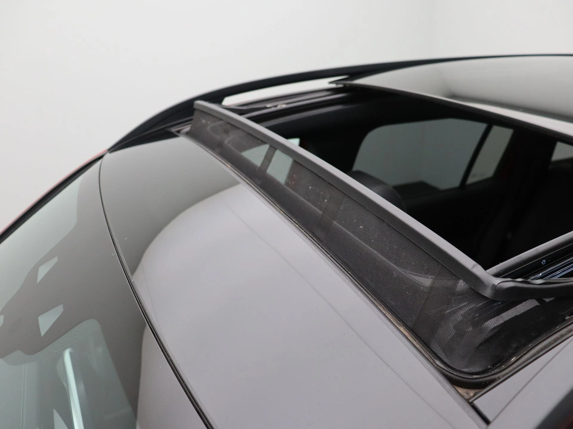Mercedes-Benz EQB 350 4MATIC AMG Line + LEDER + PANO + BURMESTER + HEAD UP + CARPLAY +