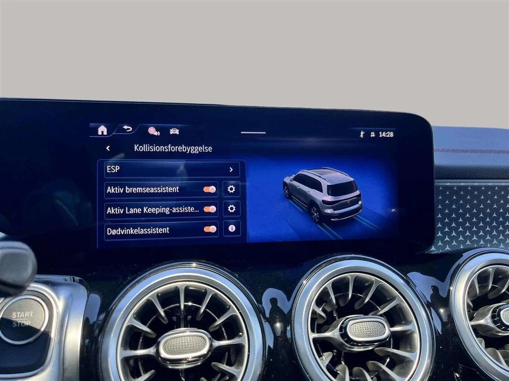 Mercedes-Benz-EQB-image-16