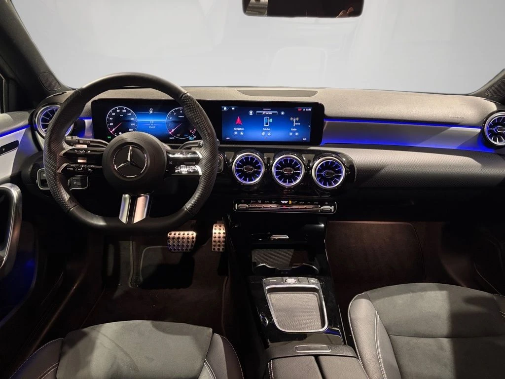 Mercedes-Benz-A-Klasse 200-image-11