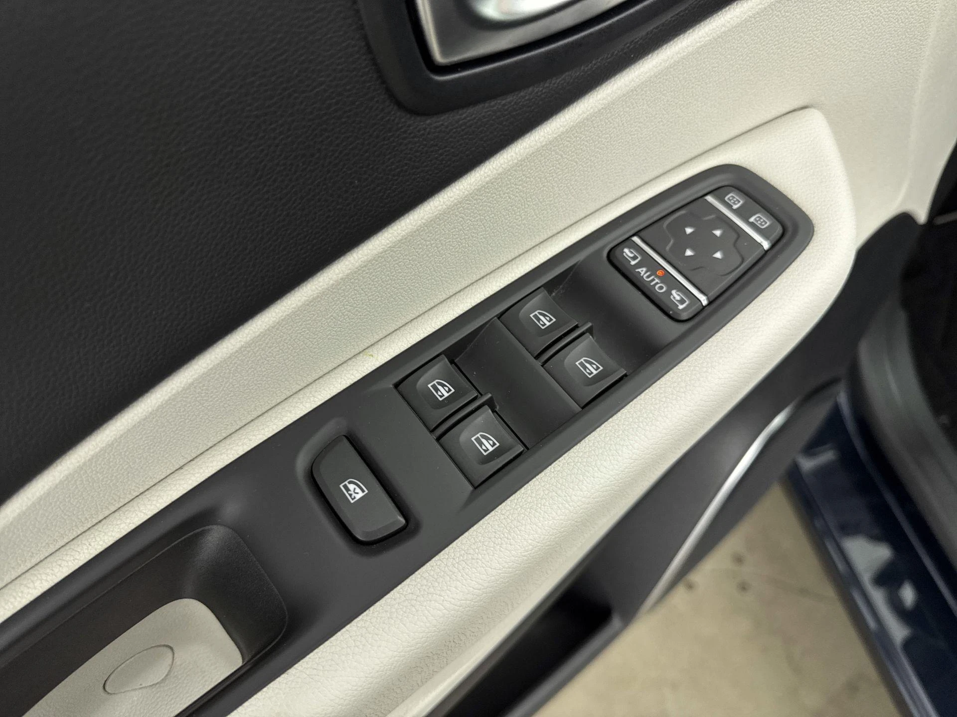 Renault-Captur-image-12