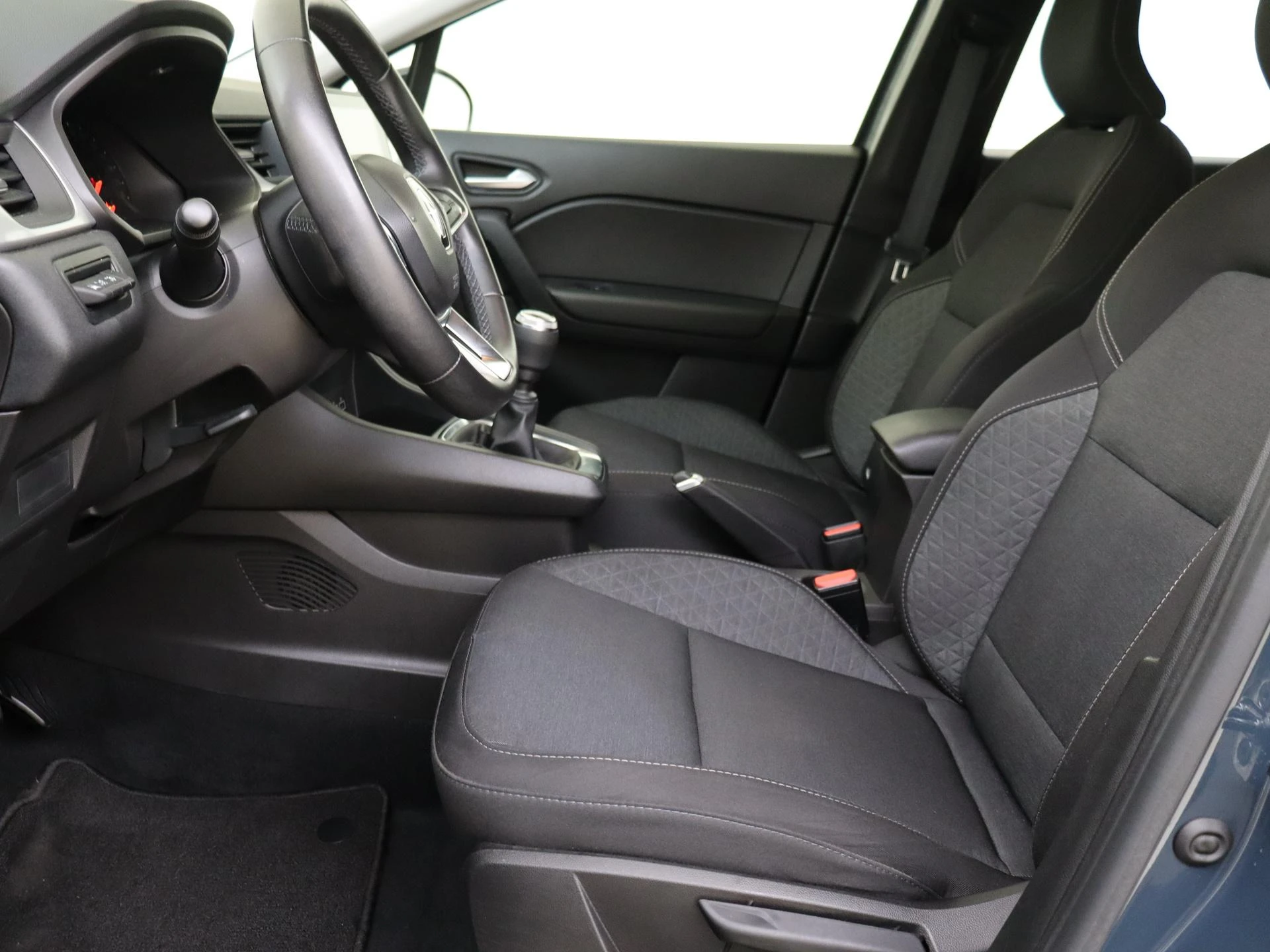 Renault-Captur-image-14