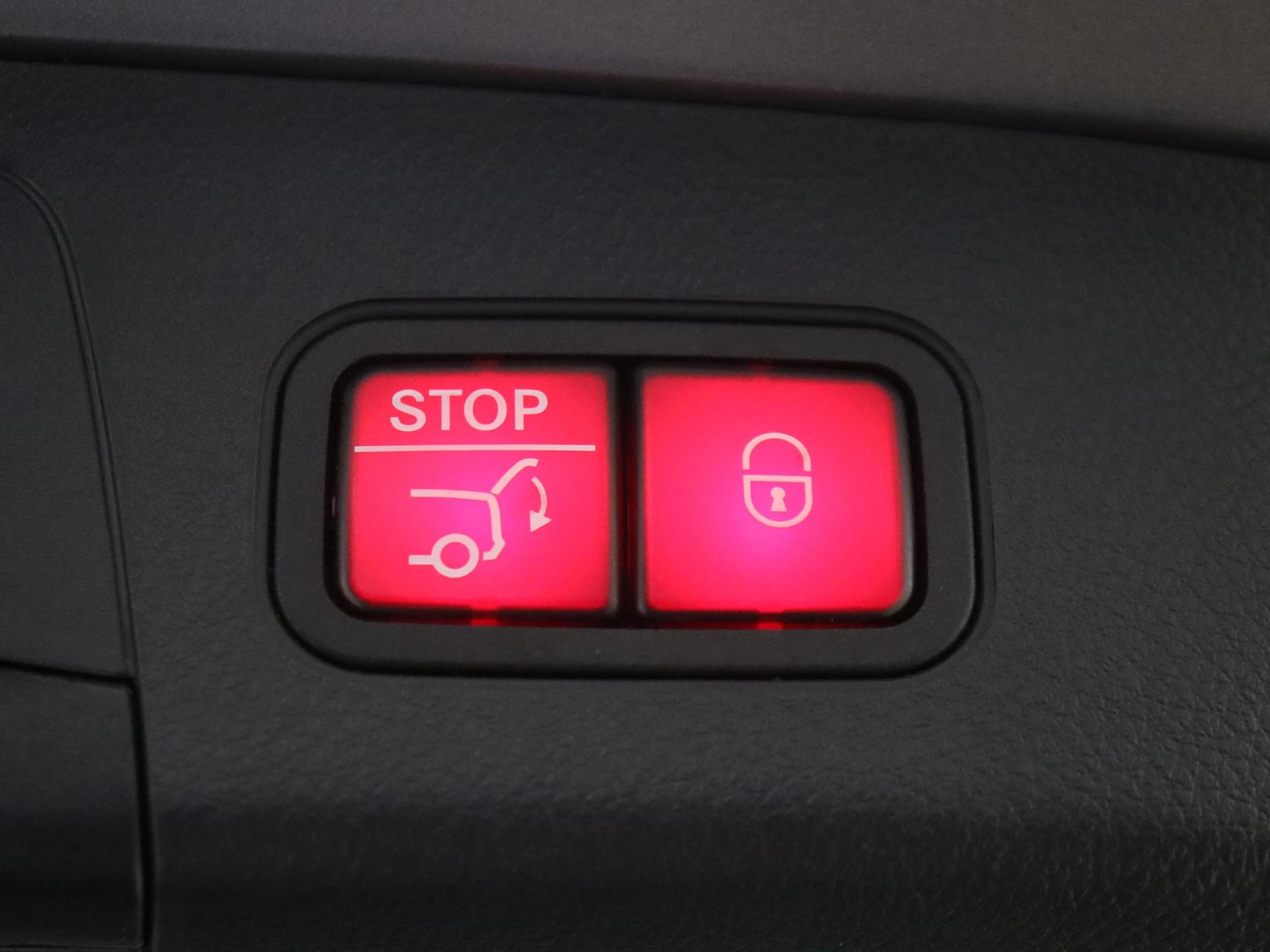 Mercedes-Benz-EQA-image-33