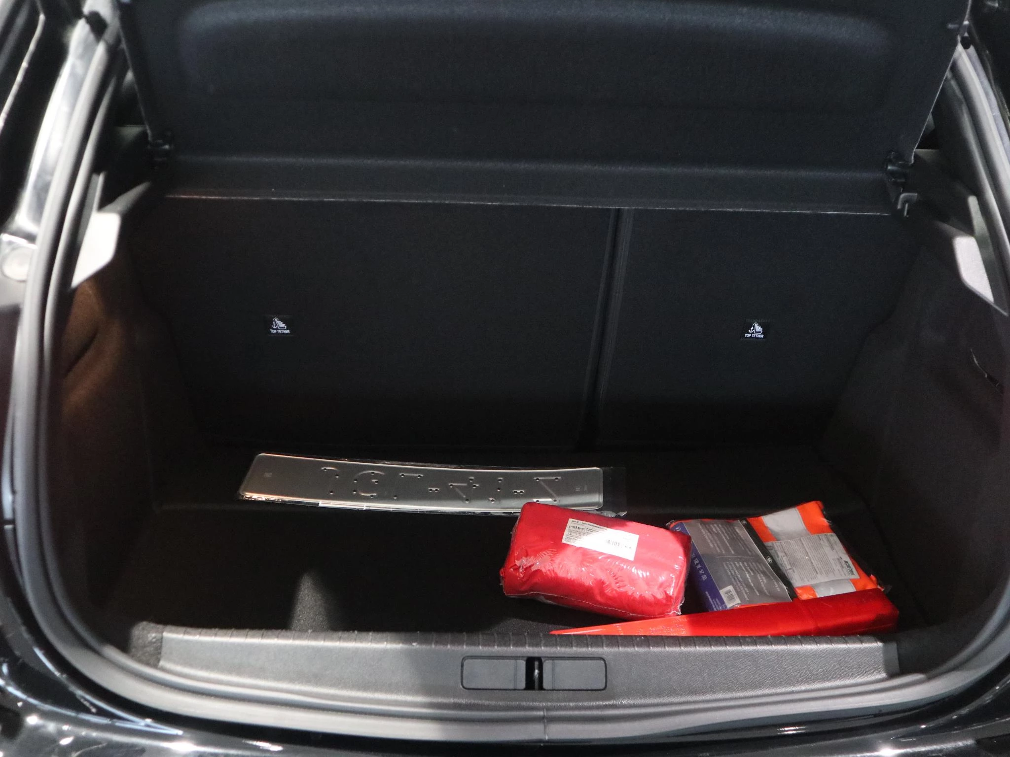 Peugeot-208-image-18