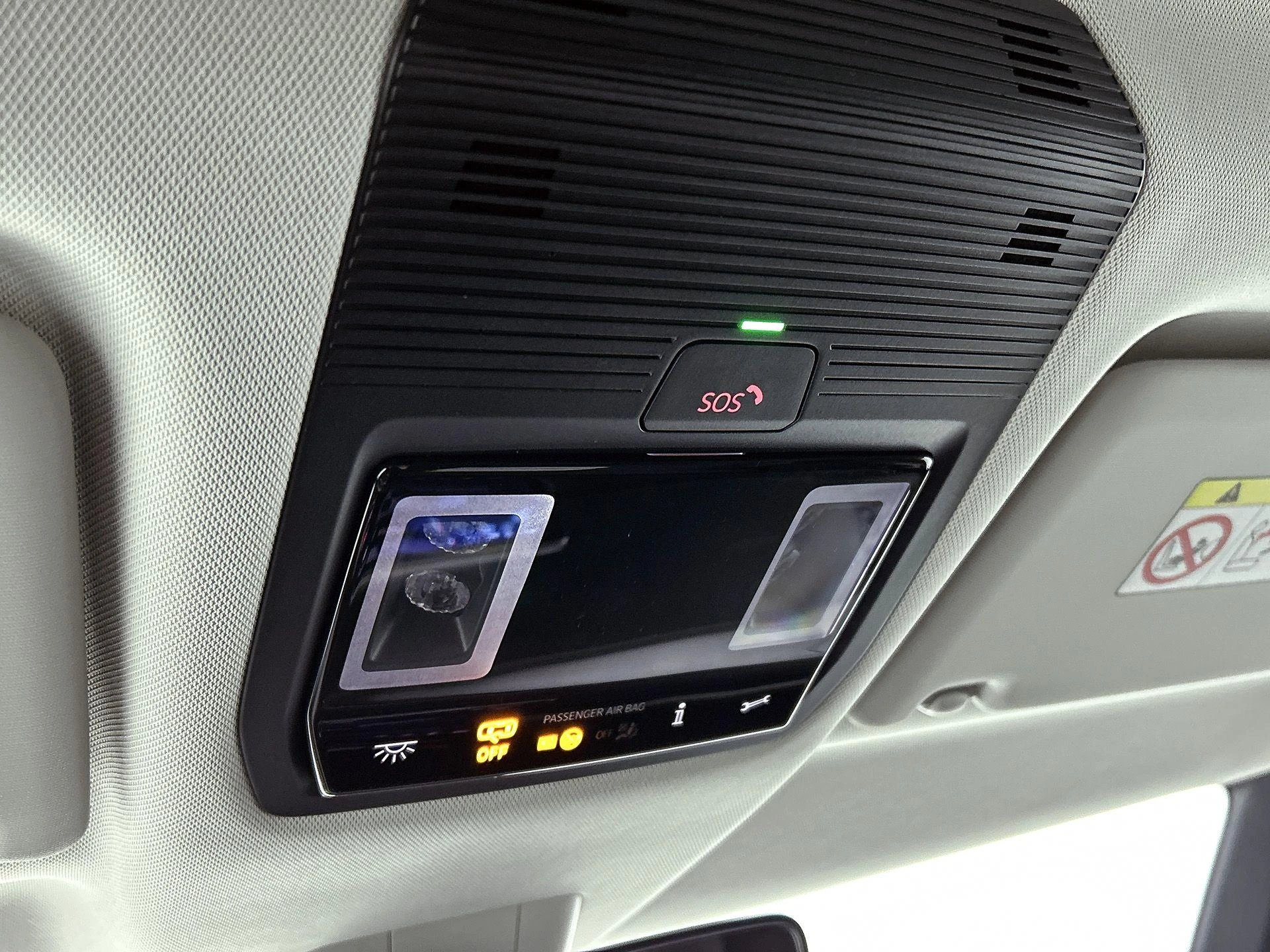 Volkswagen-ID. Buzz Cargo-image-7