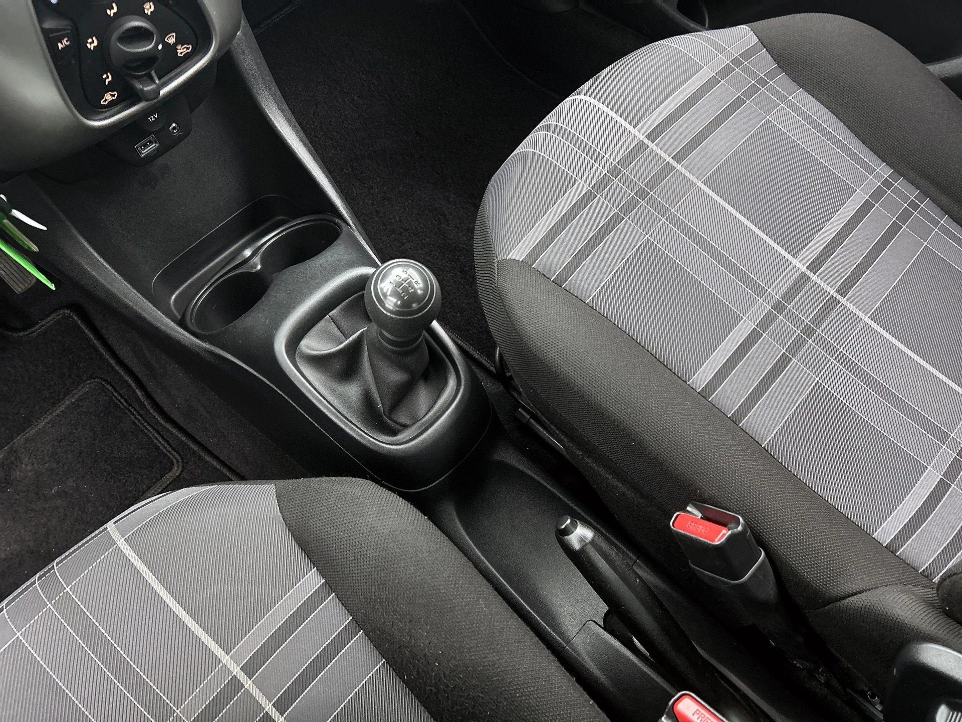 Peugeot-108-image-13