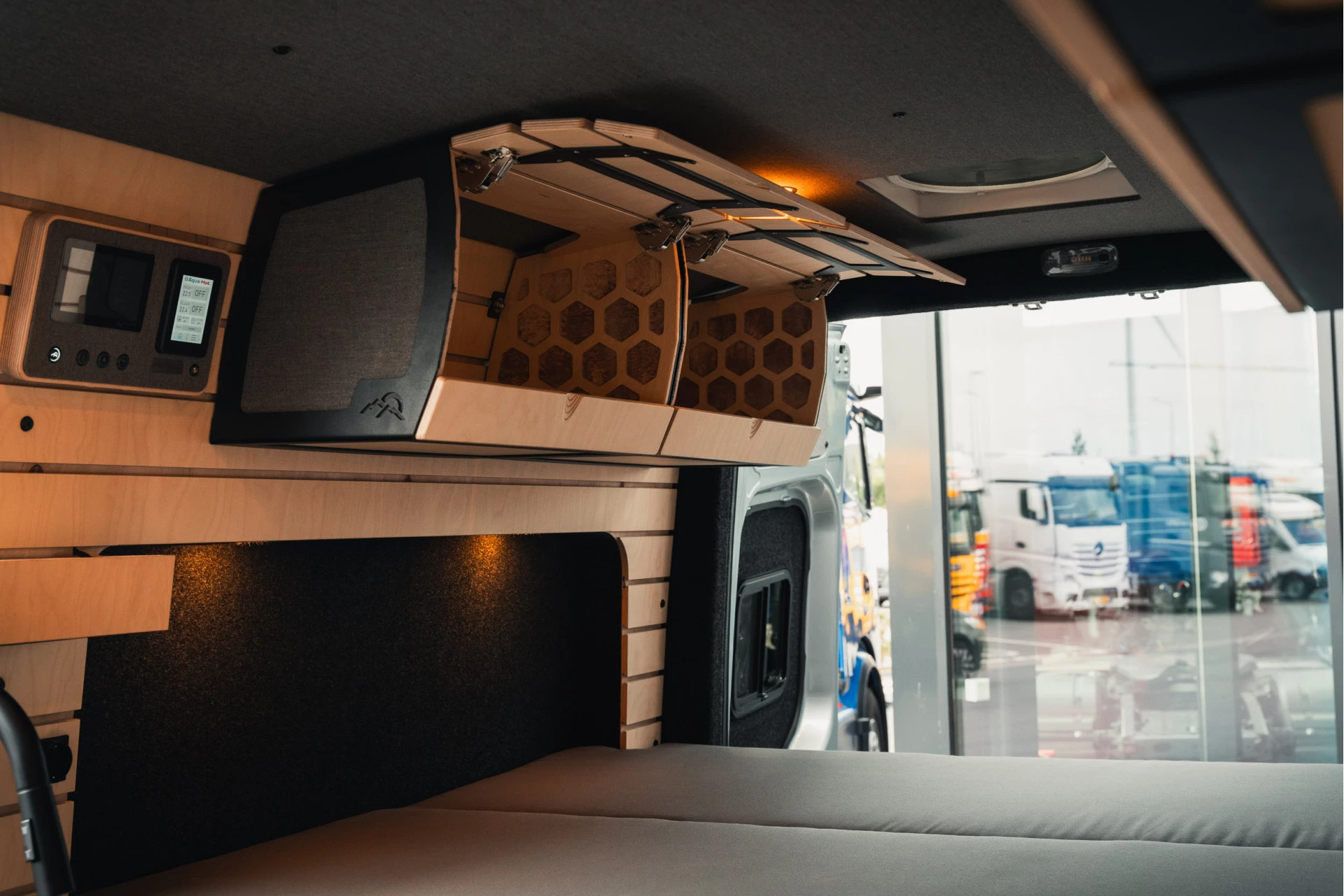 Mercedes-Benz-Sprinter-image-39