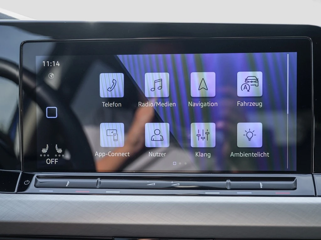 Volkswagen-Golf-image-11