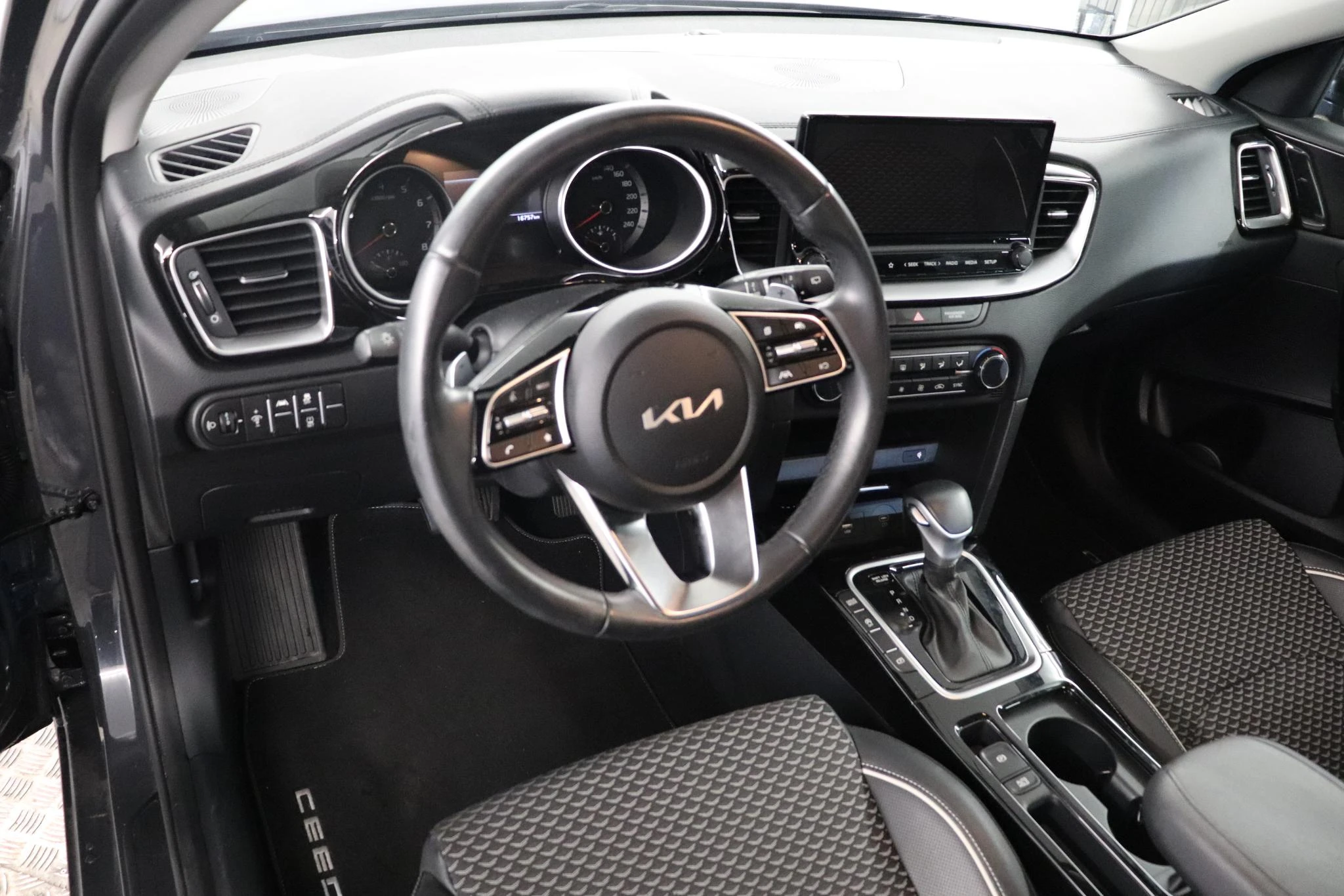 Kia-cee'd-image-10