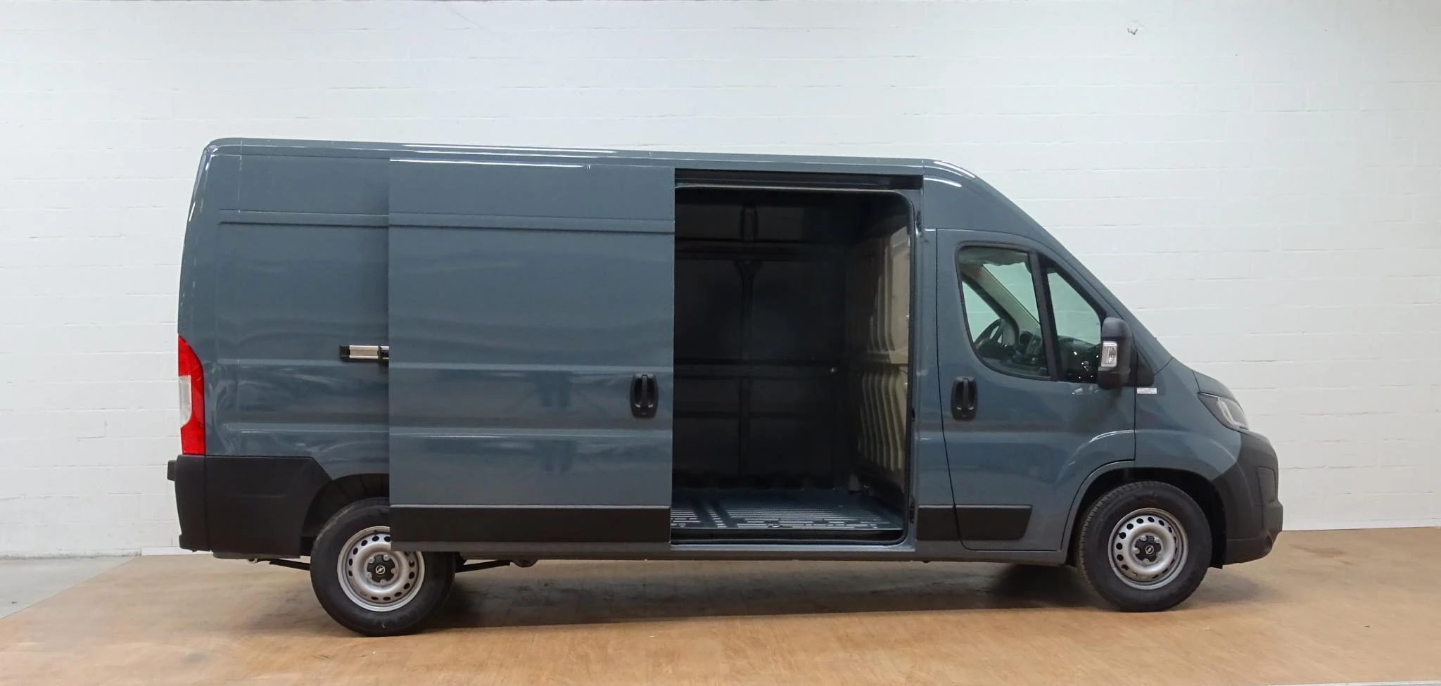 Opel-Movano-image-6