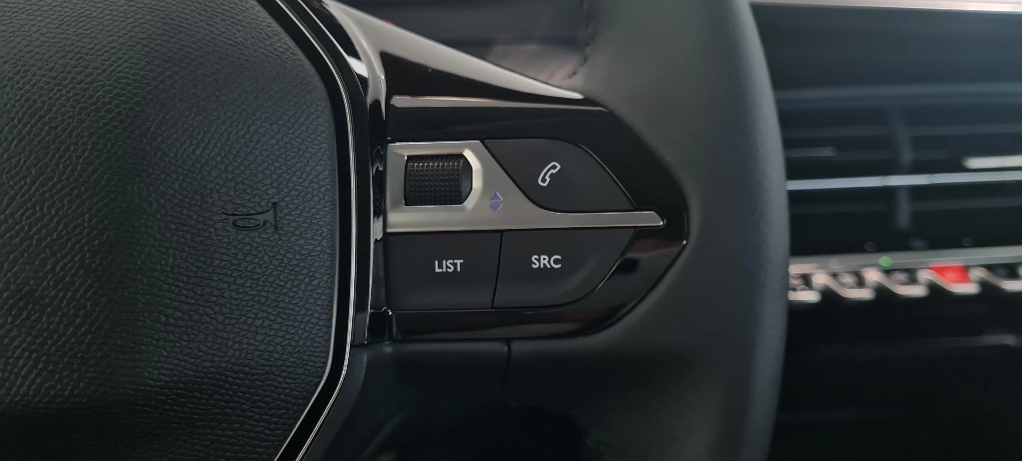 Peugeot-208-image-17