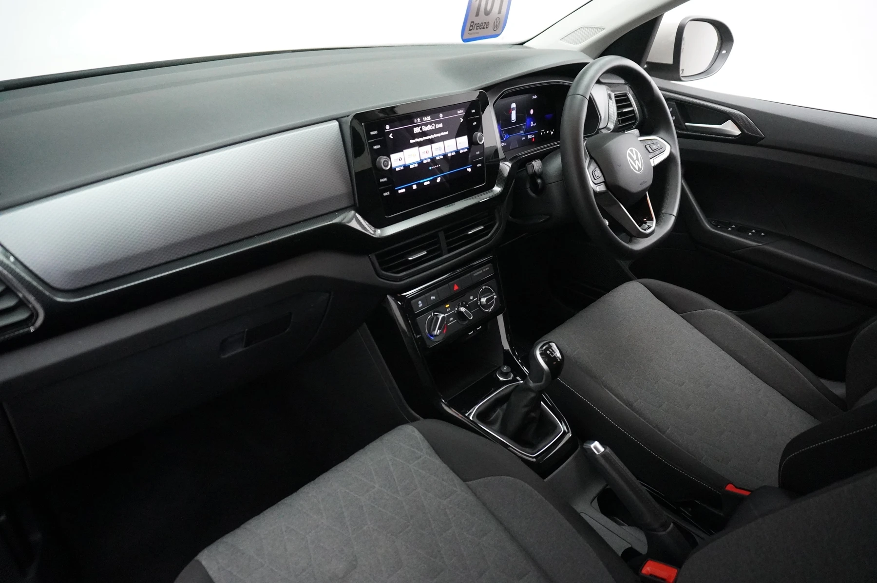 Volkswagen-T-Cross-image-1